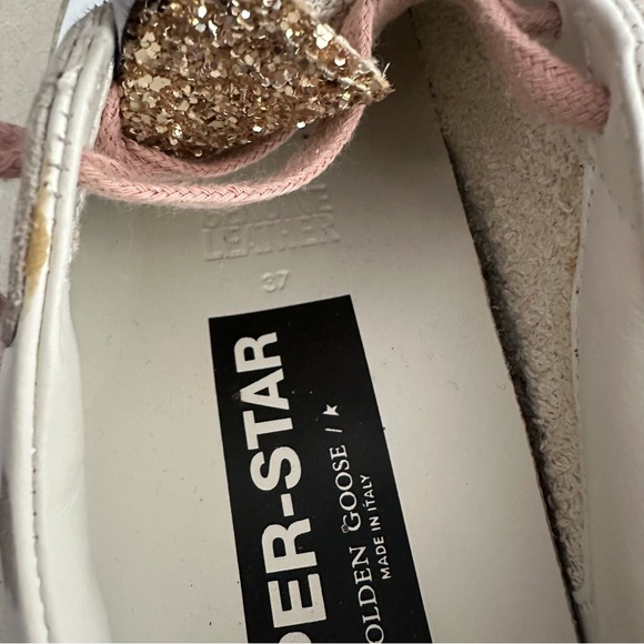- NEW Golden Goose x REVOLVE Super Star in White, Ancient Pink, & Gold R100 - Picture 2 of 6